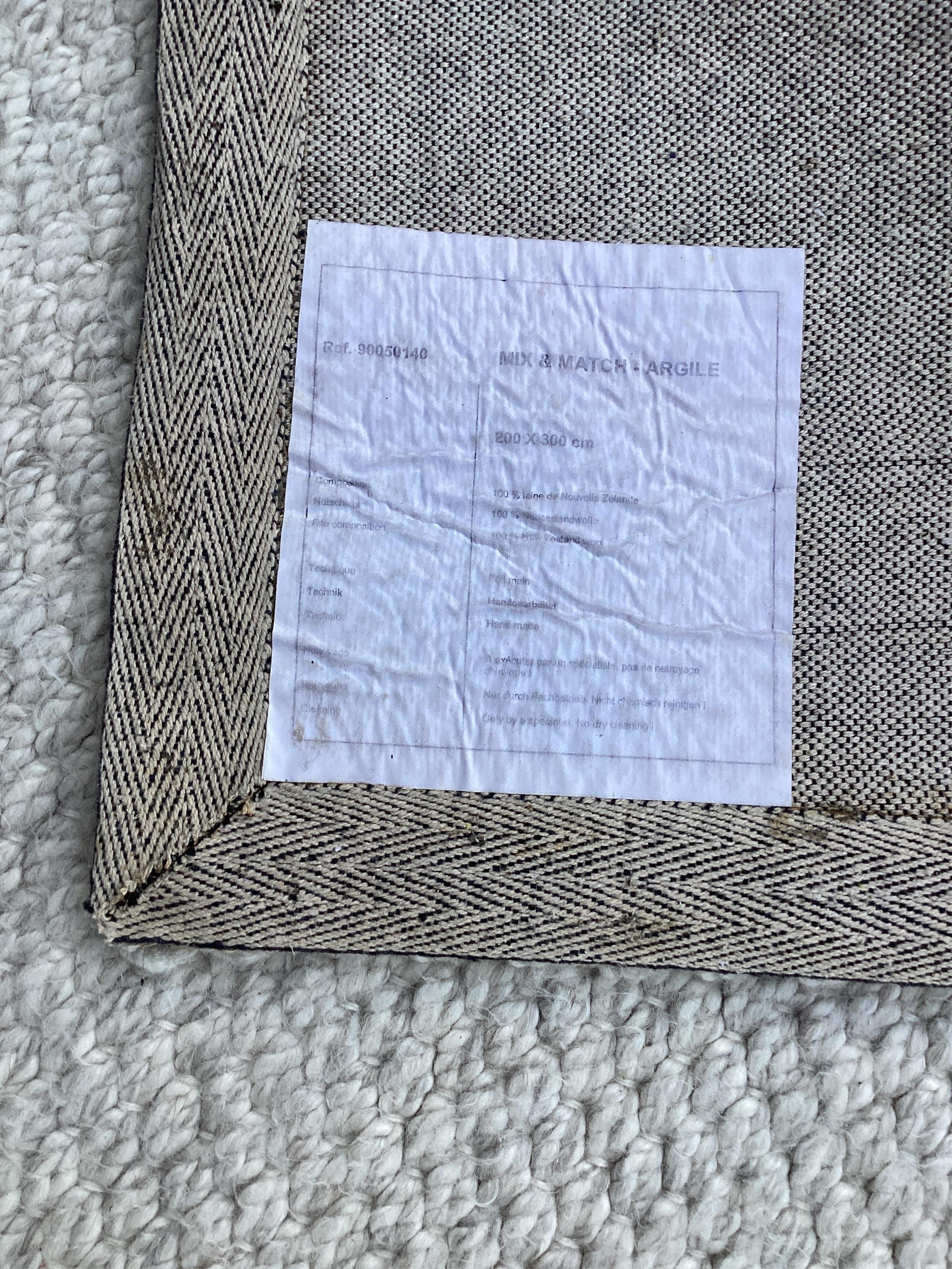 A Contemporary “Argile” wool carpet 300 x 200cm
